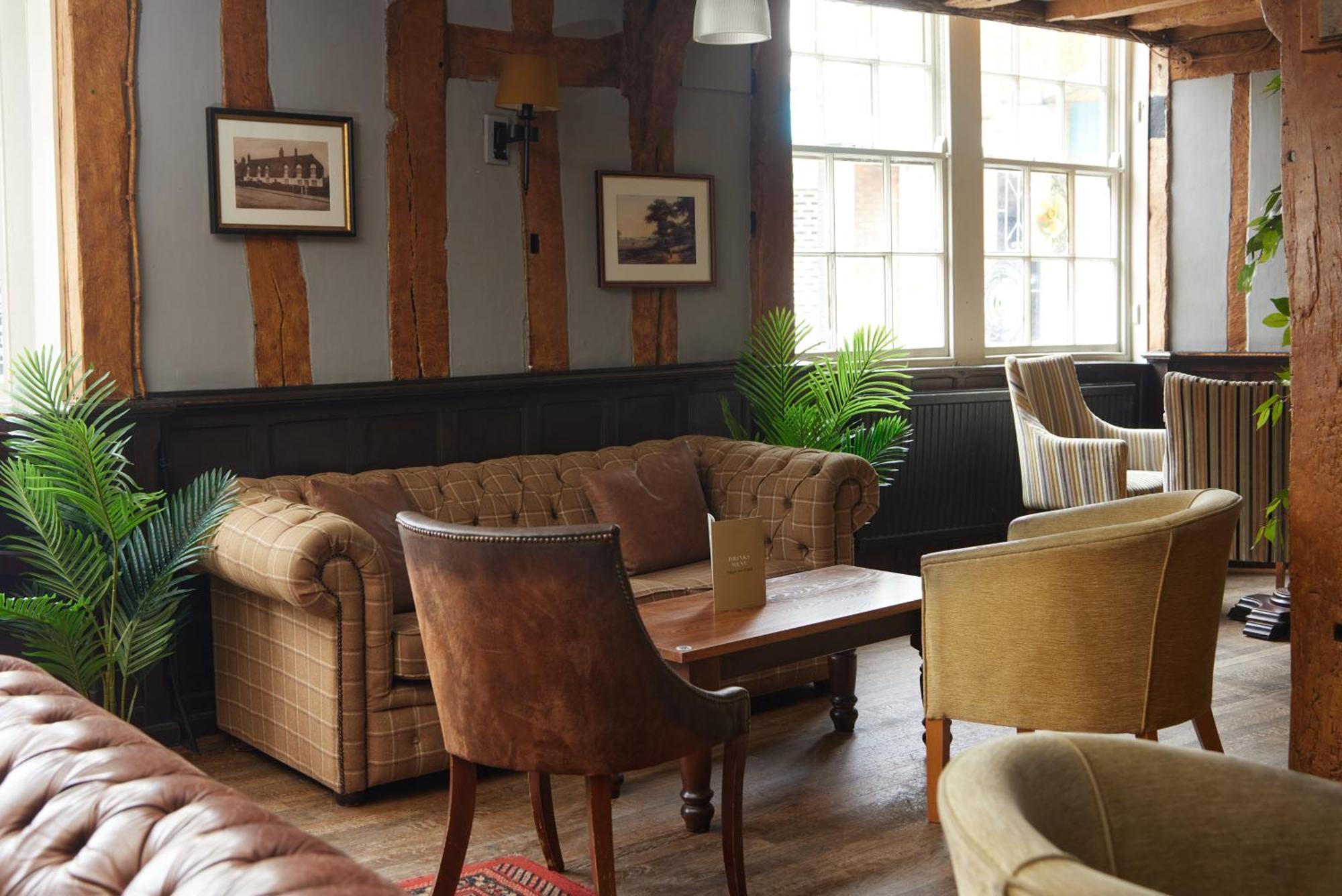 White Hart Hotel By Greene King Inns Брайнтри Екстериор снимка