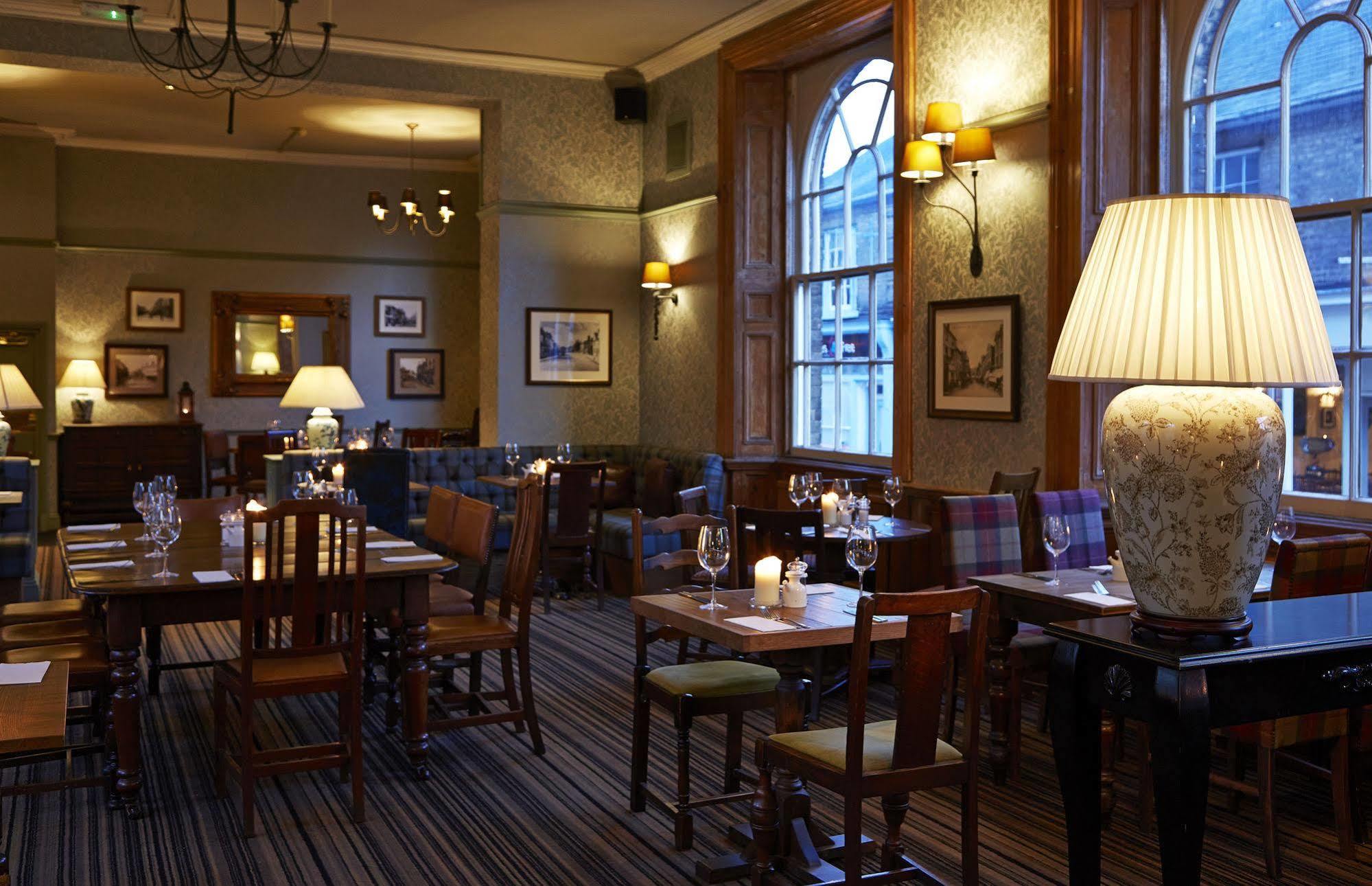 White Hart Hotel By Greene King Inns Брайнтри Екстериор снимка